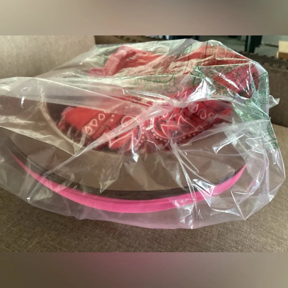 Cowboy Hats&Bandanas Party Favors